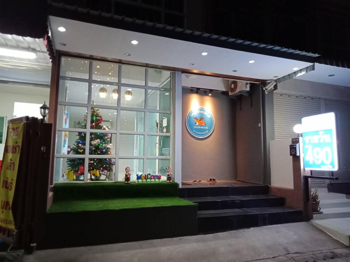 เคทู เกสเฮาส์ Hotel Chonburi Exterior foto